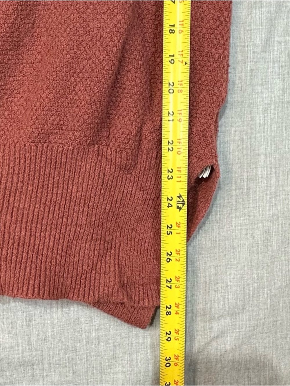 Yes LOLA Rust V-Neck oversized Lightweight Knit Sweater - Picture 6 of 7